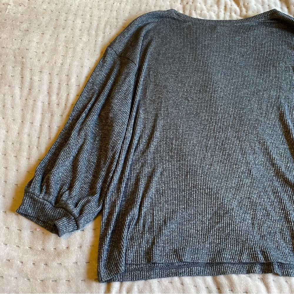 Daily Ritual Ribbed Long Lantern Sleeve Top - Picture 9 of 10